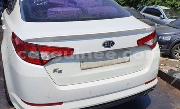 Acheter Occasion Voiture Kia K5 Blanc à Conakry, Conakry Acheter Occasion Voiture Kia K5 Blanc à Conakry, Conakry