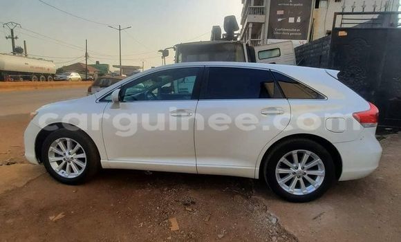 Buy Used Toyota Venza White Car in Conakry in Conakry Buy Used Toyota Venza White Car in Conakry in Conakry