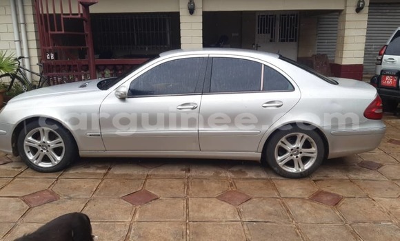 Buy Used Mercedes-Benz E–Class Silver Car in Conakry in Conakry Buy Used Mercedes-Benz E–Class Silver Car in Conakry in Conakry