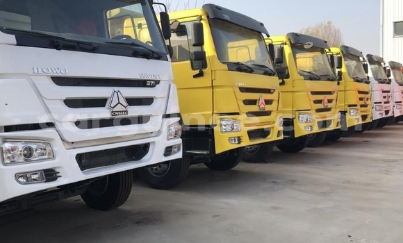 Acheter Neuf Voiture Dodge Avenger Autre à Conakry, Conakry Acheter Neuf Voiture Dodge Avenger Autre à Conakry, Conakry