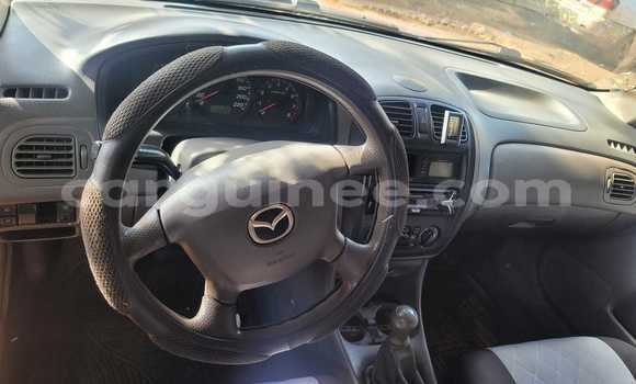 Acheter Occasion Voiture Mazda 323 Bleu à Conakry, Conakry Acheter Occasion Voiture Mazda 323 Bleu à Conakry, Conakry