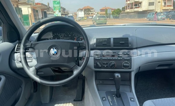 Acheter Occasion Voiture BMW 3–Series Bleu à Conakry, Conakry Acheter Occasion Voiture BMW 3–Series Bleu à Conakry, Conakry