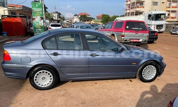 Acheter Occasion Voiture BMW 3–Series Bleu à Conakry, Conakry Acheter Occasion Voiture BMW 3–Series Bleu à Conakry, Conakry