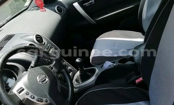 Buy Used Nissan Qashqai Silver Car in Conakry in Conakry Buy Used Nissan Qashqai Silver Car in Conakry in Conakry