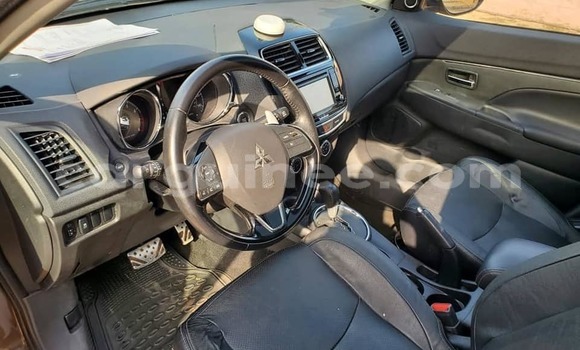 Acheter Occasion Voiture Mitsubishi Outlander Marron à Conakry, Conakry Acheter Occasion Voiture Mitsubishi Outlander Marron à Conakry, Conakry