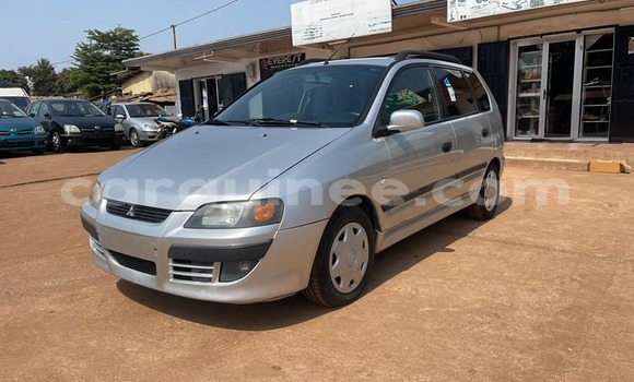 Acheter Occasion Voiture Mitsubishi Spacestar Gris à Conakry, Conakry Acheter Occasion Voiture Mitsubishi Spacestar Gris à Conakry, Conakry