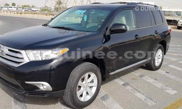Acheter Import Voiture Toyota Highlander Noir à Import - Dubai, Conakry Acheter Import Voiture Toyota Highlander Noir à Import - Dubai, Conakry