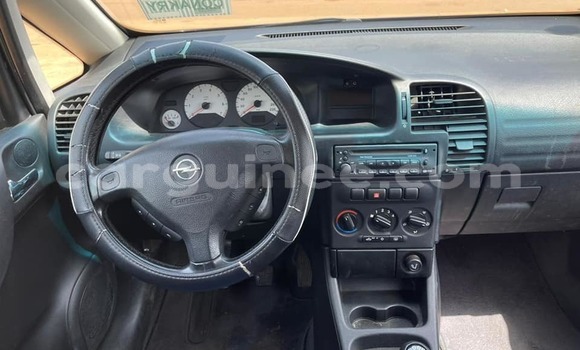 Acheter Occasion Voiture Opel Zafira Bleu à Conakry, Conakry Acheter Occasion Voiture Opel Zafira Bleu à Conakry, Conakry