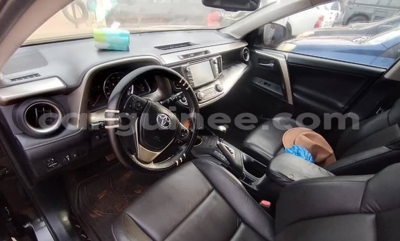 Acheter Occasion Voiture Toyota RAV4 Noir à Conakry, Conakry Acheter Occasion Voiture Toyota RAV4 Noir à Conakry, Conakry