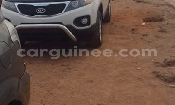 Buy Used Kia Sorento White Car in Conakry in Conakry