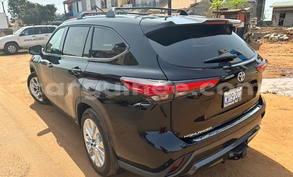 Acheter Occasion Voiture Toyota Highlander Noir à Conakry, Conakry Acheter Occasion Voiture Toyota Highlander Noir à Conakry, Conakry