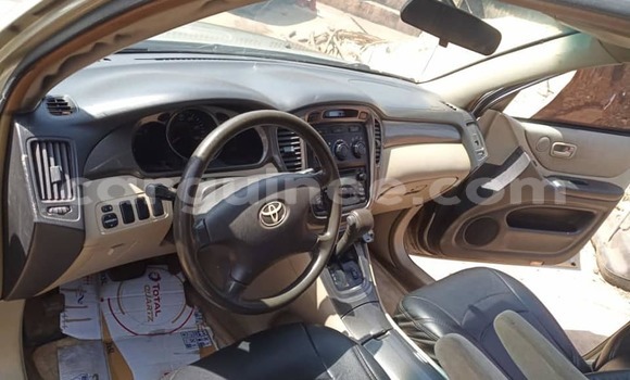 Acheter Occasion Voiture Toyota Highlander Gris à Conakry, Conakry Acheter Occasion Voiture Toyota Highlander Gris à Conakry, Conakry