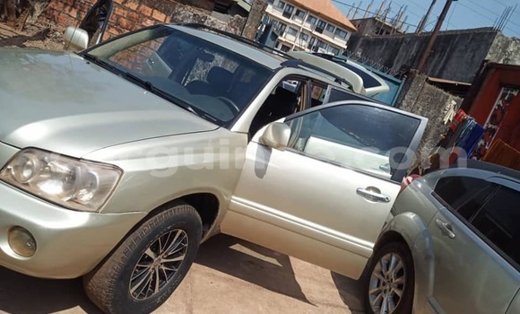Acheter Occasion Voiture Toyota Highlander Gris à Conakry, Conakry Acheter Occasion Voiture Toyota Highlander Gris à Conakry, Conakry