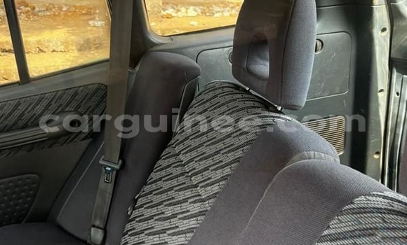 Acheter Occasion Voiture Toyota RAV4 Vert à Conakry, Conakry Acheter Occasion Voiture Toyota RAV4 Vert à Conakry, Conakry