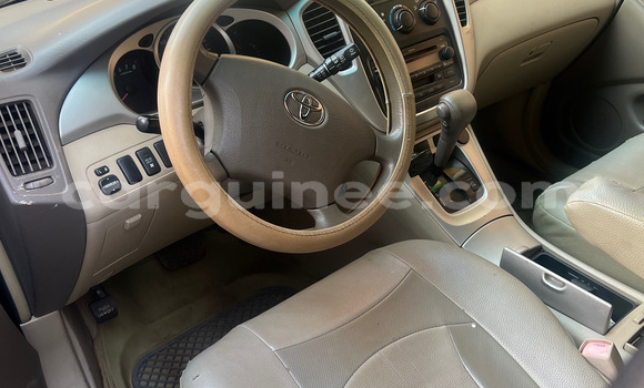 Acheter Occasion Voiture Toyota Highlander Rouge à Conakry, Conakry Acheter Occasion Voiture Toyota Highlander Rouge à Conakry, Conakry