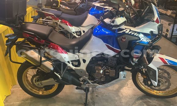 Buy Used Honda CRF White Bike in Conakry in Conakry