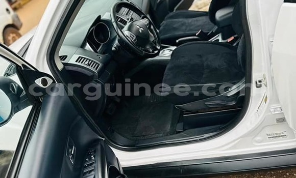 Acheter Occasion Voiture Mitsubishi Triton Blanc à Conakry, Conakry Acheter Occasion Voiture Mitsubishi Triton Blanc à Conakry, Conakry