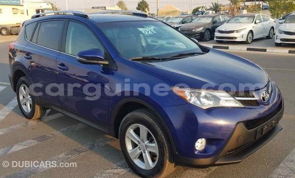 Acheter Import Voiture Toyota RAV4 Bleu à Import - Dubai, Conakry Acheter Import Voiture Toyota RAV4 Bleu à Import - Dubai, Conakry
