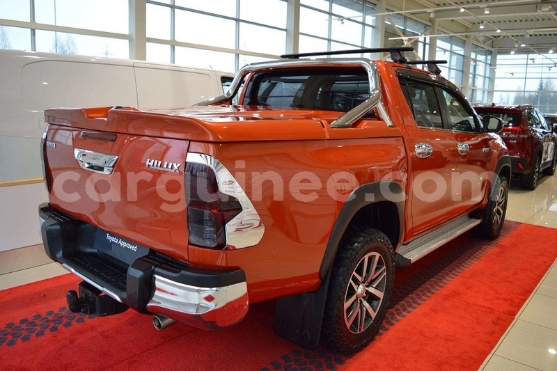 Big with watermark toyota hilux conakry import dubai 8526