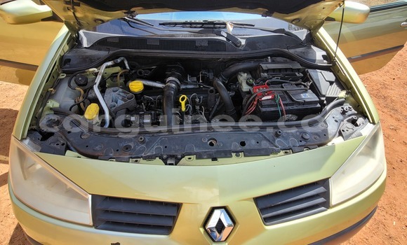 Buy Used Renault Megane Green Car in Siguiri in Siguiri Buy Used Renault Megane Green Car in Siguiri in Siguiri