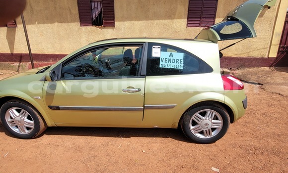 Buy Used Renault Megane Green Car in Siguiri in Siguiri Buy Used Renault Megane Green Car in Siguiri in Siguiri