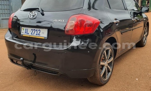 Buy Used Toyota Yaris Silver Car in Conakry in Conakry Buy Used Toyota Yaris Silver Car in Conakry in Conakry
