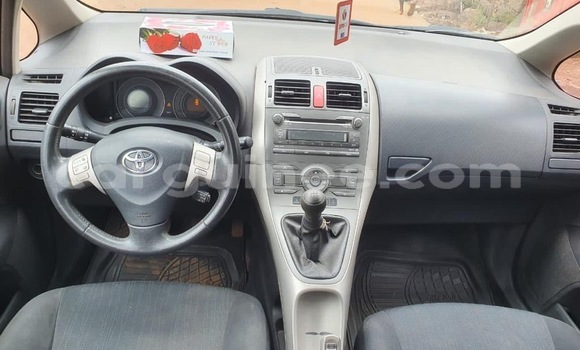 Buy Used Toyota Yaris Silver Car in Conakry in Conakry Buy Used Toyota Yaris Silver Car in Conakry in Conakry
