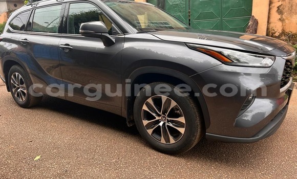 Buy New Toyota Highlander Silver Car in Conakry in Conakry Buy New Toyota Highlander Silver Car in Conakry in Conakry