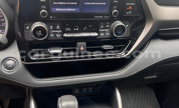 Buy New Toyota Highlander Silver Car in Conakry in Conakry Buy New Toyota Highlander Silver Car in Conakry in Conakry