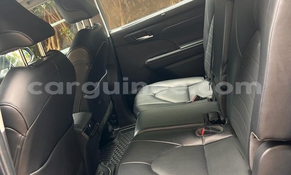 Buy New Toyota Highlander Silver Car in Conakry in Conakry Buy New Toyota Highlander Silver Car in Conakry in Conakry