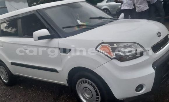 Acheter Occasion Voiture Kia Elan Blanc à Conakry, Conakry Acheter Occasion Voiture Kia Elan Blanc à Conakry, Conakry