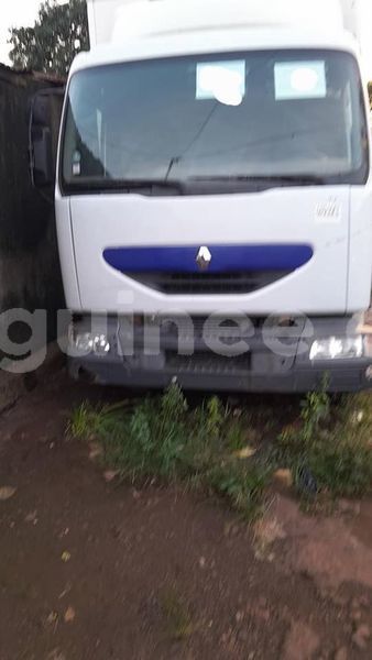 Big with watermark renault fregate conakry conakry 8614