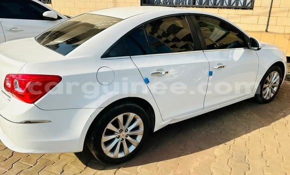 Buy Used Chevrolet Cruze White Car in Conakry in Conakry Buy Used Chevrolet Cruze White Car in Conakry in Conakry