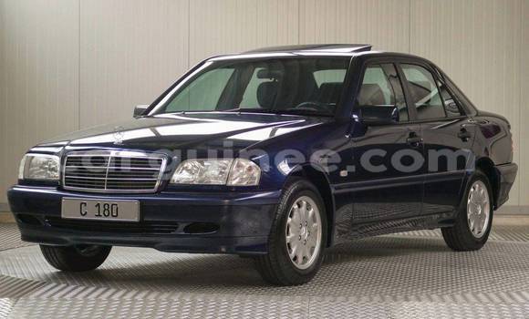 Buy Used Mercedes-Benz C–Class Black Car in Conakry in Conakry Buy Used Mercedes-Benz C–Class Black Car in Conakry in Conakry