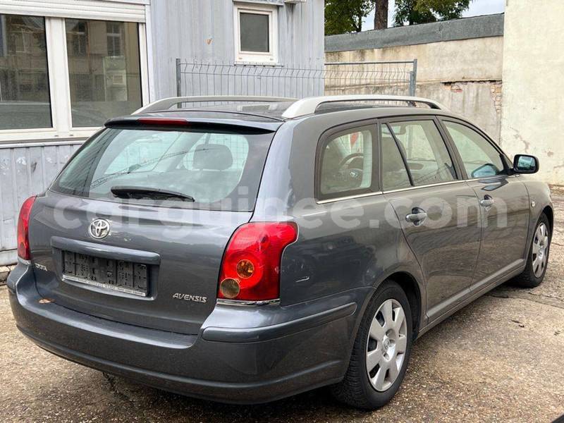 Big with watermark toyota avensis conakry conakry 8660