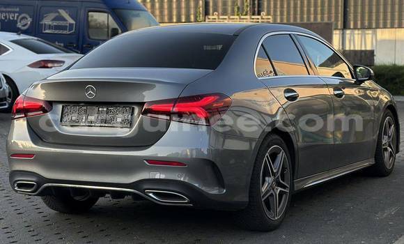 Buy Used Mercedes-Benz A200 Other Car in Conakry in Conakry Buy Used Mercedes-Benz A200 Other Car in Conakry in Conakry