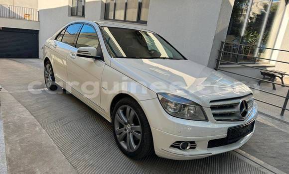 Buy Used Mercedes-Benz C–Class White Car in Conakry in Conakry Buy Used Mercedes-Benz C–Class White Car in Conakry in Conakry