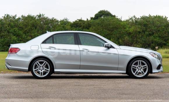 Buy Used Mercedes-Benz E–Class Other Car in Conakry in Conakry Buy Used Mercedes-Benz E–Class Other Car in Conakry in Conakry