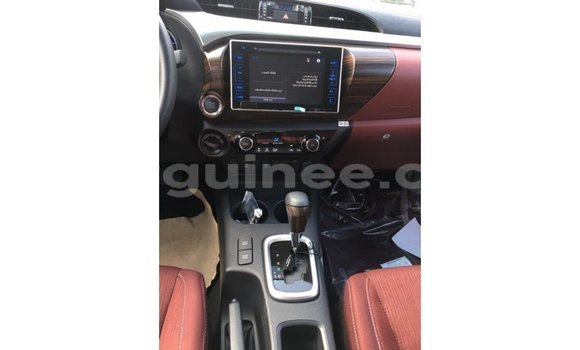 Buy Import Toyota Hilux White Car in Import - Dubai in Conakry Buy Import Toyota Hilux White Car in Import - Dubai in Conakry