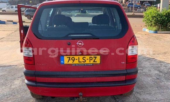 Acheter Occasion Voiture Opel Zafira Rouge à Conakry, Conakry Acheter Occasion Voiture Opel Zafira Rouge à Conakry, Conakry