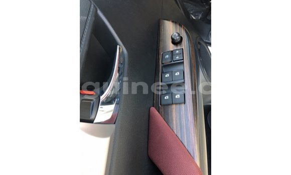 Buy Import Toyota Hilux White Car in Import - Dubai in Conakry Buy Import Toyota Hilux White Car in Import - Dubai in Conakry
