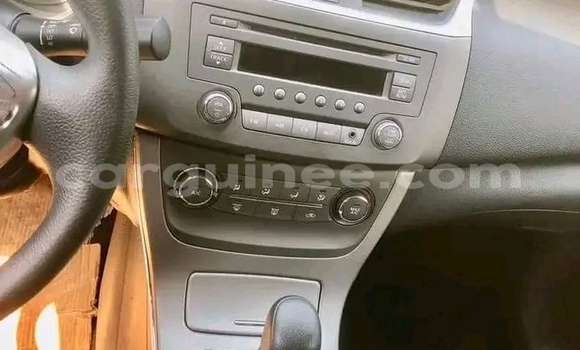 Acheter Occasion Voiture Nissan Sentra Gris à Conakry, Conakry Acheter Occasion Voiture Nissan Sentra Gris à Conakry, Conakry