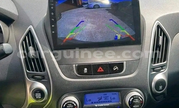 Buy Used Hyundai Tucson Silver Car in Conakry in Conakry Buy Used Hyundai Tucson Silver Car in Conakry in Conakry