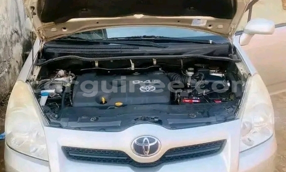 Buy Used Toyota Verso White Car in Conakry in Conakry Buy Used Toyota Verso White Car in Conakry in Conakry