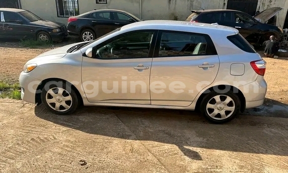 Buy Used Toyota Matrix Silver Car in Conakry in Conakry Buy Used Toyota Matrix Silver Car in Conakry in Conakry