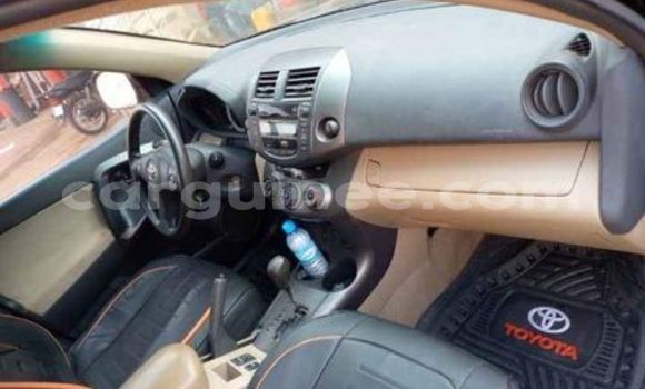 Acheter Occasion Voiture Toyota RAV4 Noir à Conakry, Conakry Acheter Occasion Voiture Toyota RAV4 Noir à Conakry, Conakry