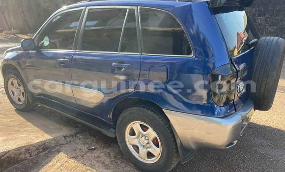 Acheter Occasion Voiture Toyota RAV4 Bleu à Conakry, Conakry Acheter Occasion Voiture Toyota RAV4 Bleu à Conakry, Conakry