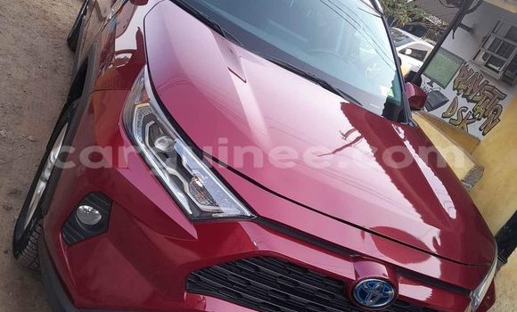 Acheter Occasion Voiture Toyota RAV4 Rouge à Conakry, Conakry Acheter Occasion Voiture Toyota RAV4 Rouge à Conakry, Conakry