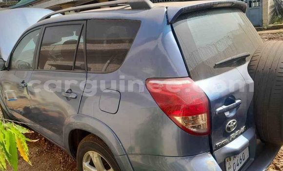 Acheter Occasion Voiture Toyota RAV4 Bleu à Conakry, Conakry Acheter Occasion Voiture Toyota RAV4 Bleu à Conakry, Conakry