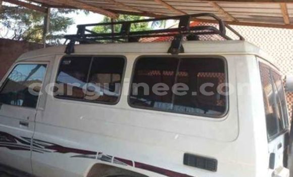 Acheter Occasion Voiture Toyota Land Cruiser Blanc à Conakry, Conakry